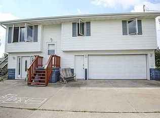 405 Vine Ave NE, Mitchellville, IA 50169
