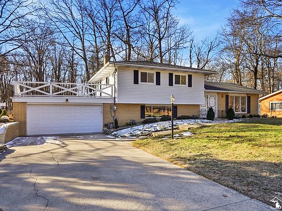 3rd image of 3415 Woodmont Dr