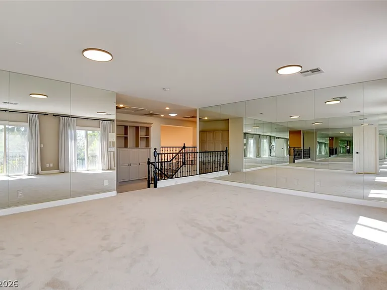 7686 Gossamer Wind St — Photo 24