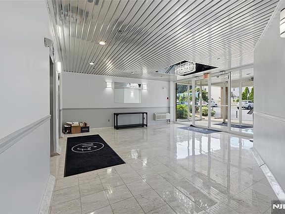 2nd image of 38 Moonachie Rd APT 101
