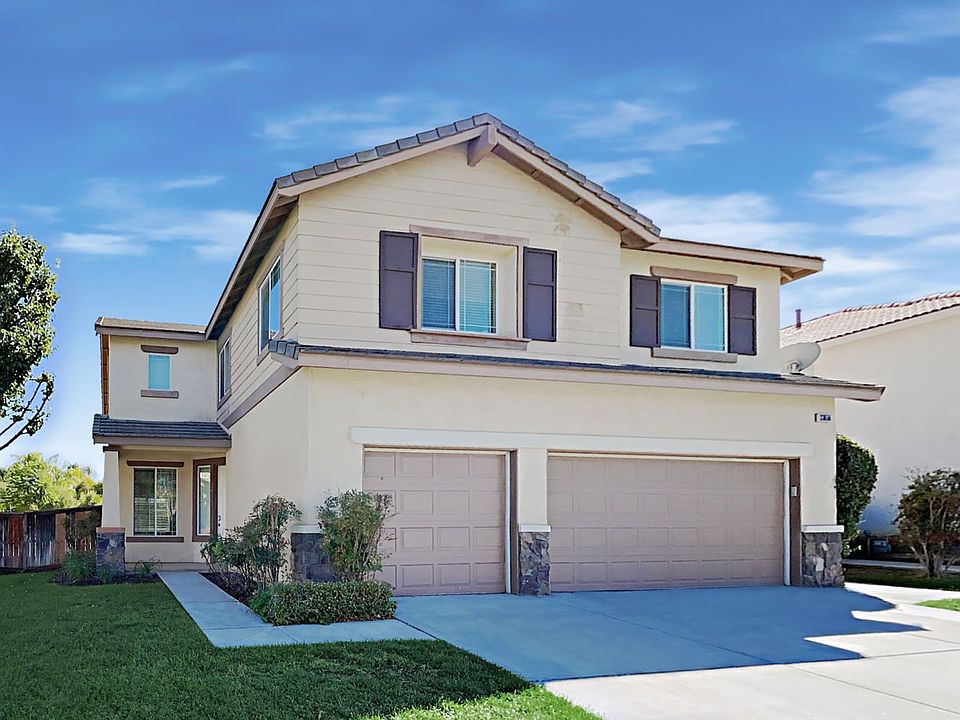 1st image of 33656 Honeysuckle Ln