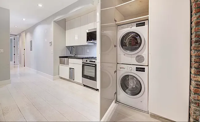 Rented by REAL New York | media 6