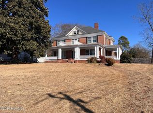 202 N Randolph St, Rockingham, NC 28379