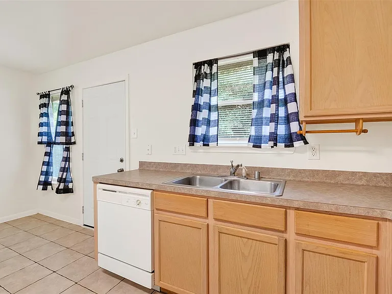10426 Briar Patch St — Photo 17