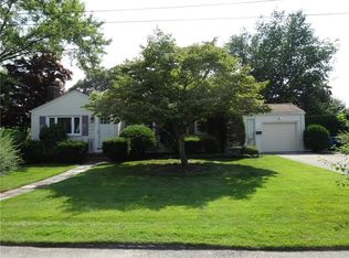 43 Eden Crest Dr, Cranston, RI 02920