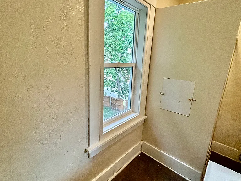 3204 Cuming St — Photo 34