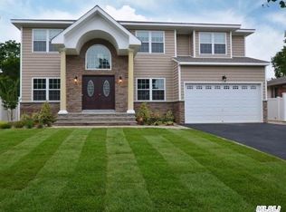 16 Burke Ave, Jericho, NY 11753