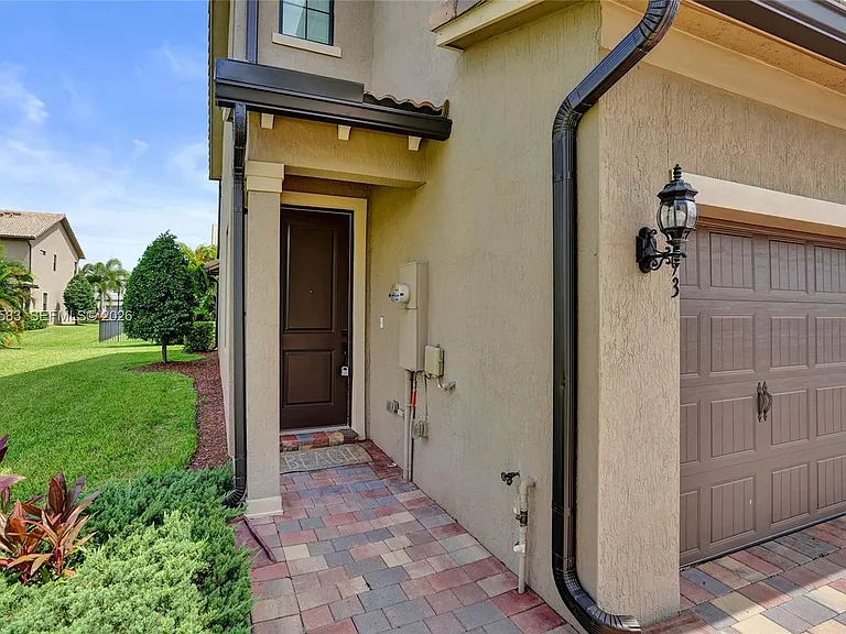 8193 Cinch Way — Photo 4