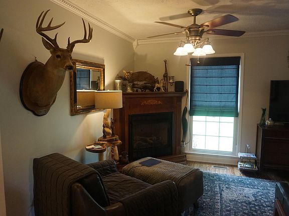 4th image of 2215 County Road 241