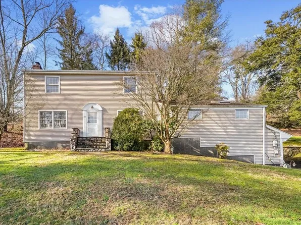 25 Courtmel Road, Mount Kisco, NY 10549