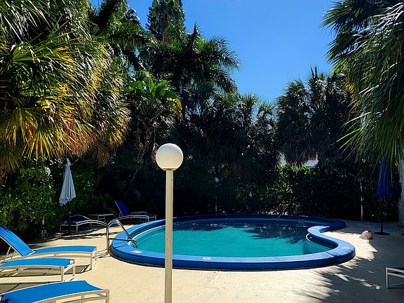 3rd image of 9700 E Bay Harbor Dr #5