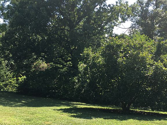 2nd image of 3431 Oakland Heights Dr