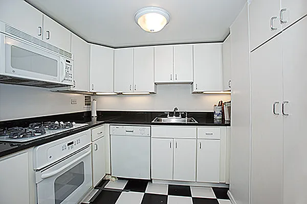 Sold by KG & Company | media 34