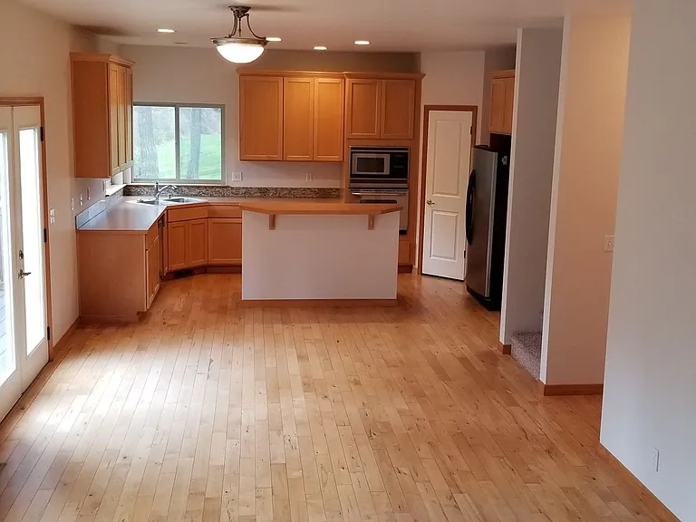 1847 Redwood Dr — Photo 12
