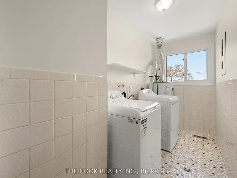 948 Simcoe St N #A — Photo 19
