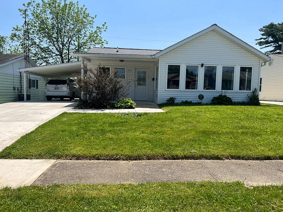 571 Ridgefield Rd