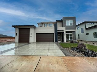 3935 E Enninberg Way St, Saint George, UT 84790