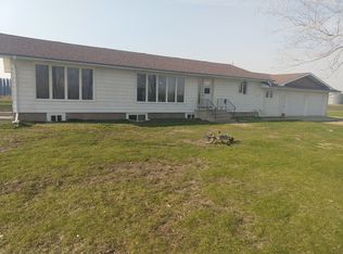 101 4th Ave, Englevale, ND 58033