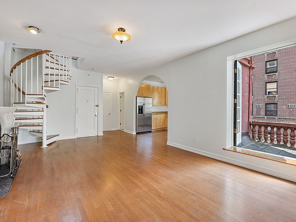 5th image of 520 W End Ave APT 7