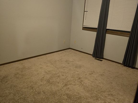 5th image of 1431 Sioux Blvd #4
