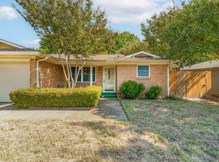 1020 Billie Ruth Ln, Hurst, TX 76053