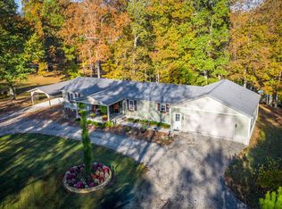 11814 Floral Rd, Hawesville, KY 42348