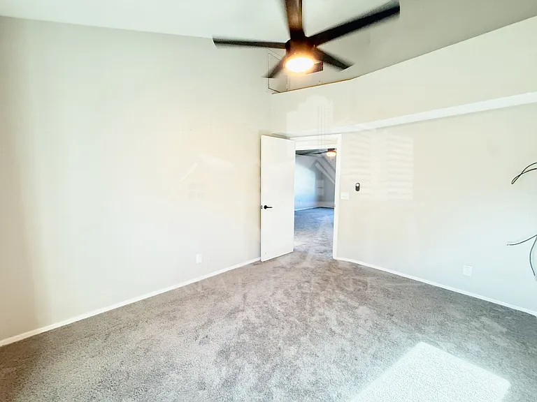 1114 S Surfside Dr — Photo 19