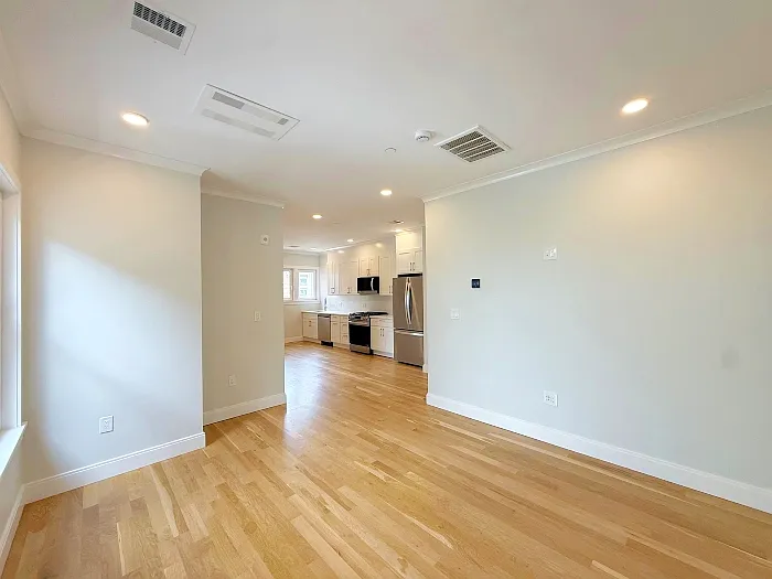 35 Gore St — Photo 9