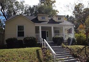 1st image of 435 W Poplar St