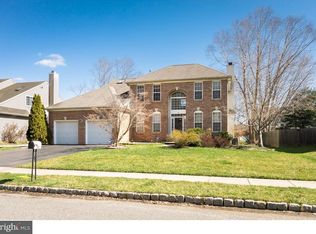 38 Pemberton Ln, East Windsor, NJ 08520