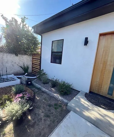 12515 Barbara Ave — Photo 9