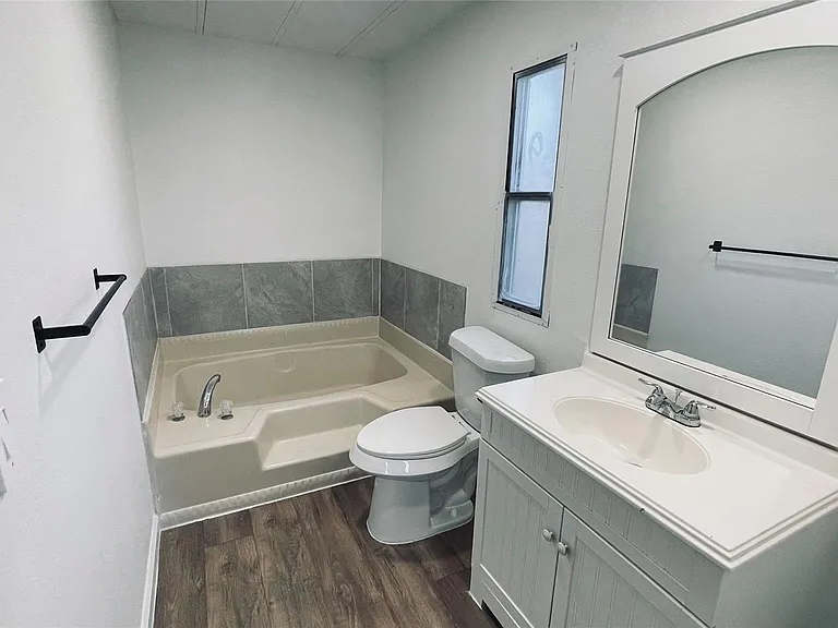 21615 Erika Ct — Photo 7