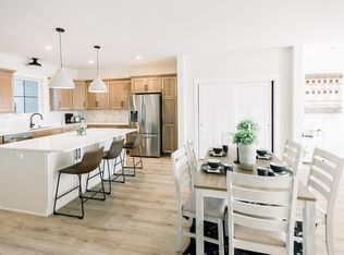 4009 Ivory Ln #1, Bismarck, ND 58503