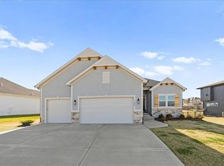 1003 Bridgeshire Dr, Raymore, MO 64083