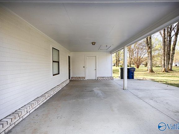 5th image of 149 Charles Dr