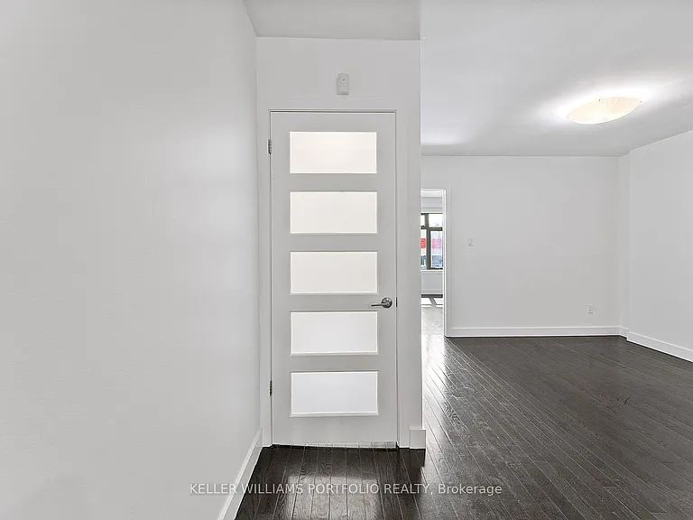 2118A Danforth Ave — Photo 8