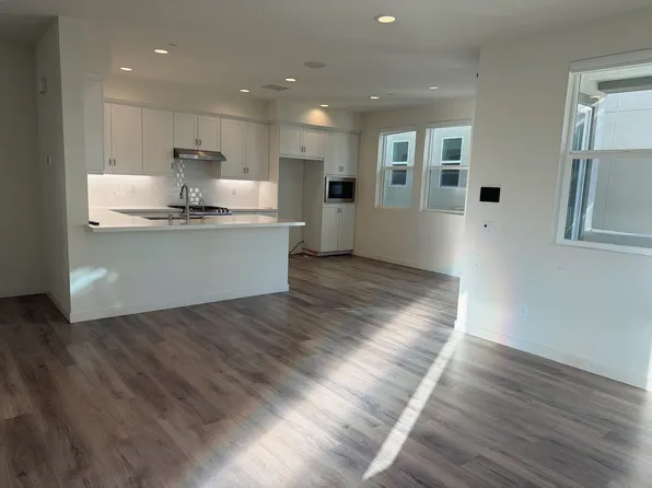(undisclosed Address), Irvine, CA 92618