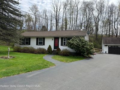 11 Kinderhook Lane, Nassau, NY, 12123