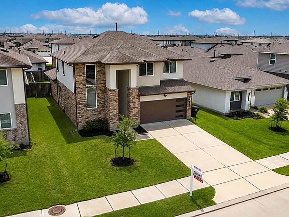 3rd image of 7519 Ramsgate Cliff Ln
