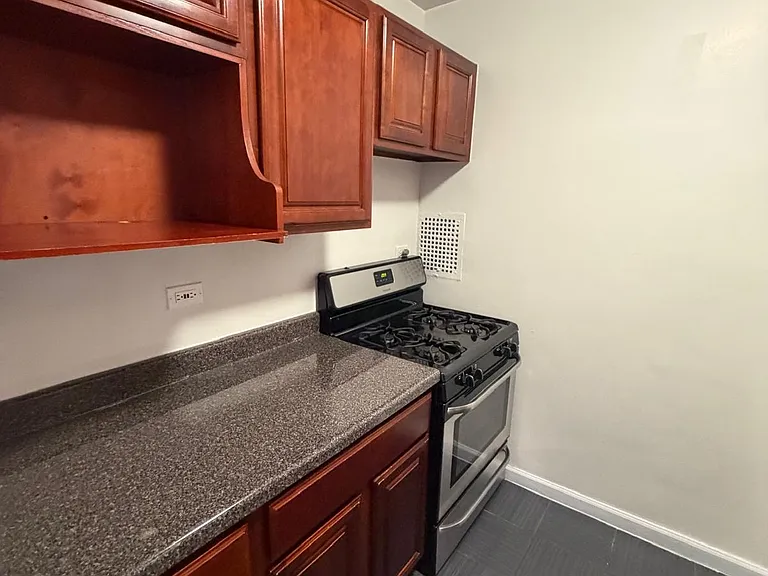 590 Flatbush Ave #12K — Photo 6