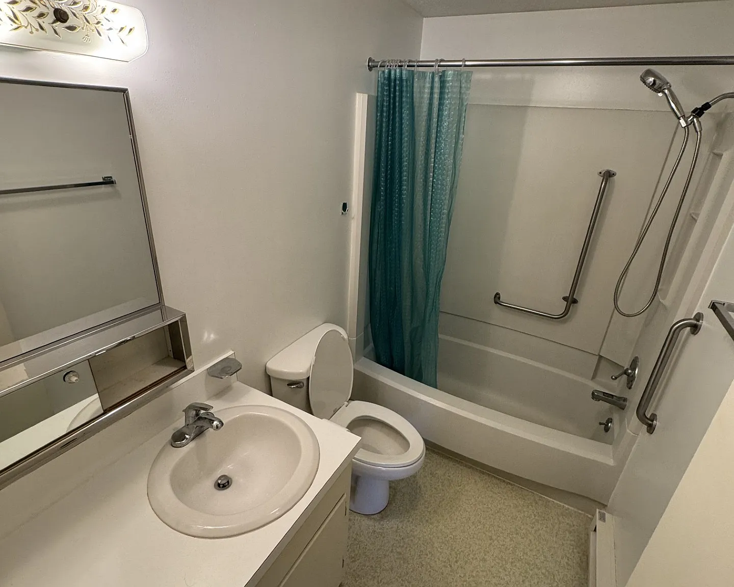 2 bed, $950 — Photo 3