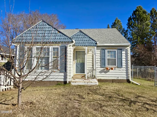 416 W Main St, Beulah, ND 58523