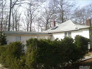 1st image of 26 Salem St