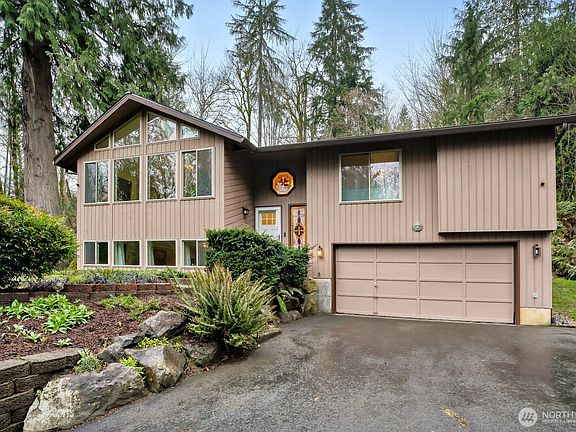 3rd image of 38805 258th Avenue SE