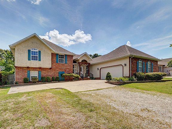 823 McVey St-39