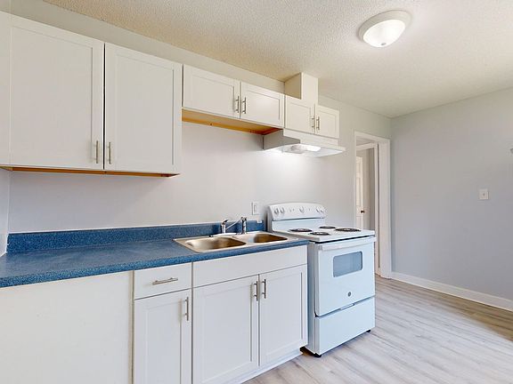 5th image of 4518 Helena St #0