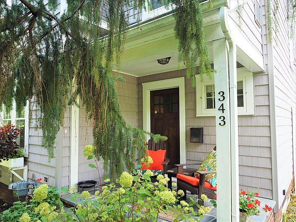 3rd image of 343 Cowley Ave