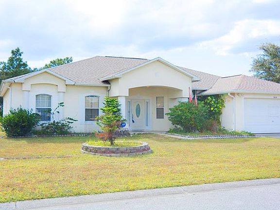 3rd image of 904 Mendoza Ln