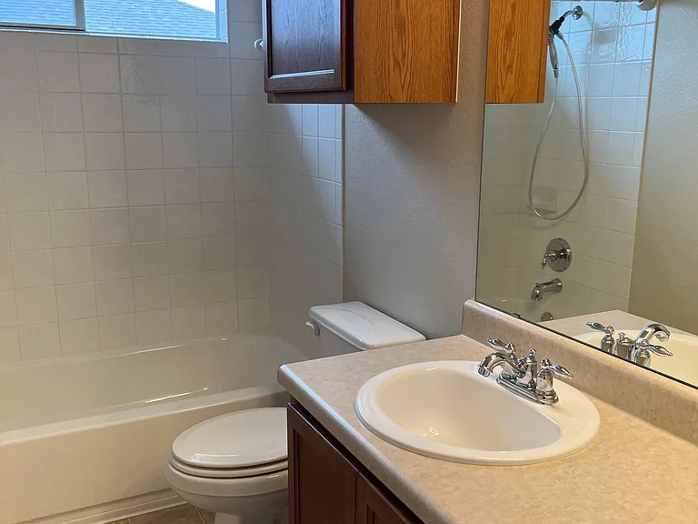 1604 Corn Hill Ln — Photo 26