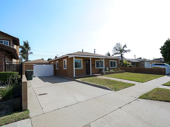 3rd image of 2432 W 237th St